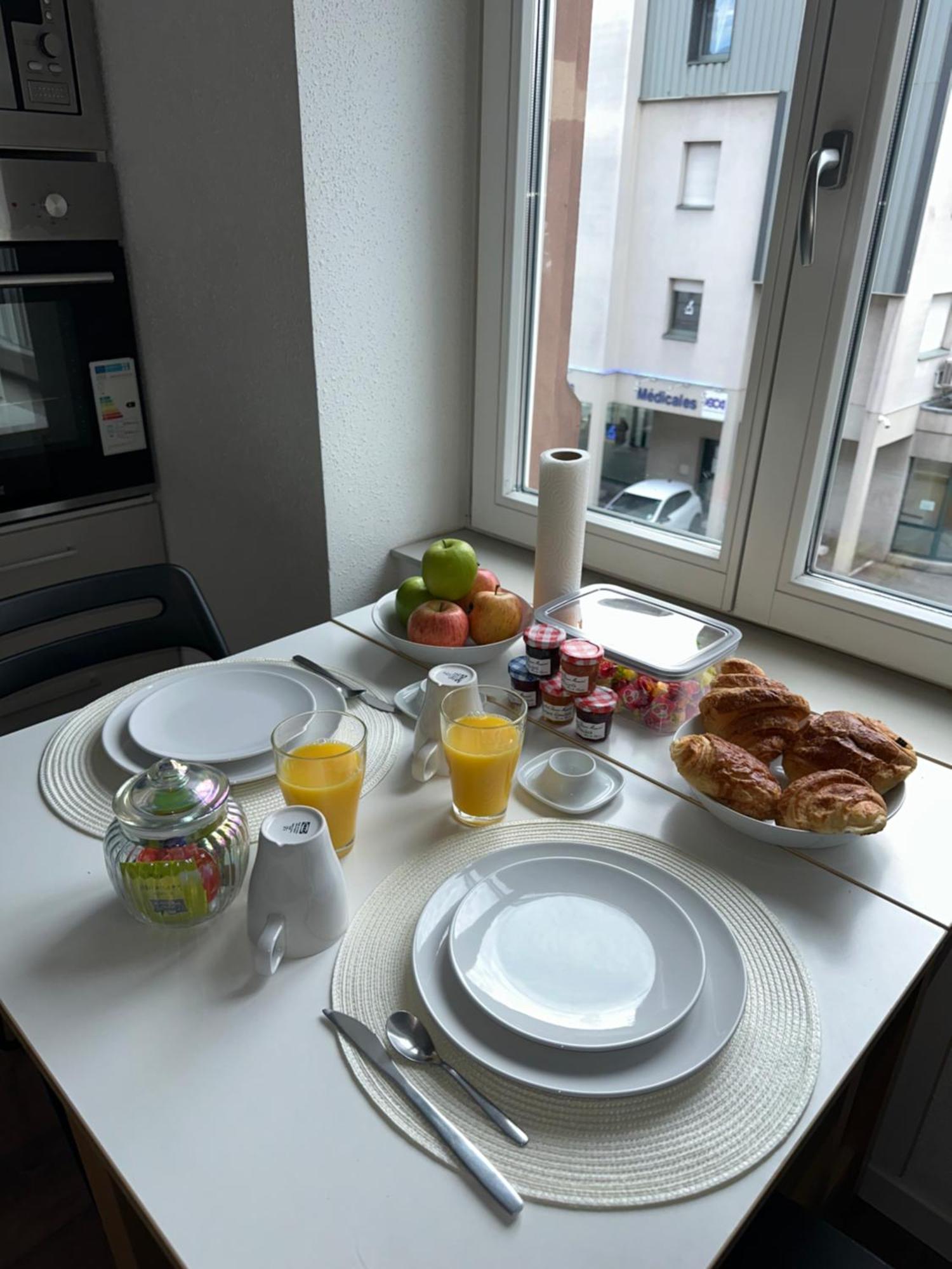 # Le 3 # Joli Appartement T3 Mulhouse Centre, Neuf, Calme Et Tout Equipe Eksteriør billede