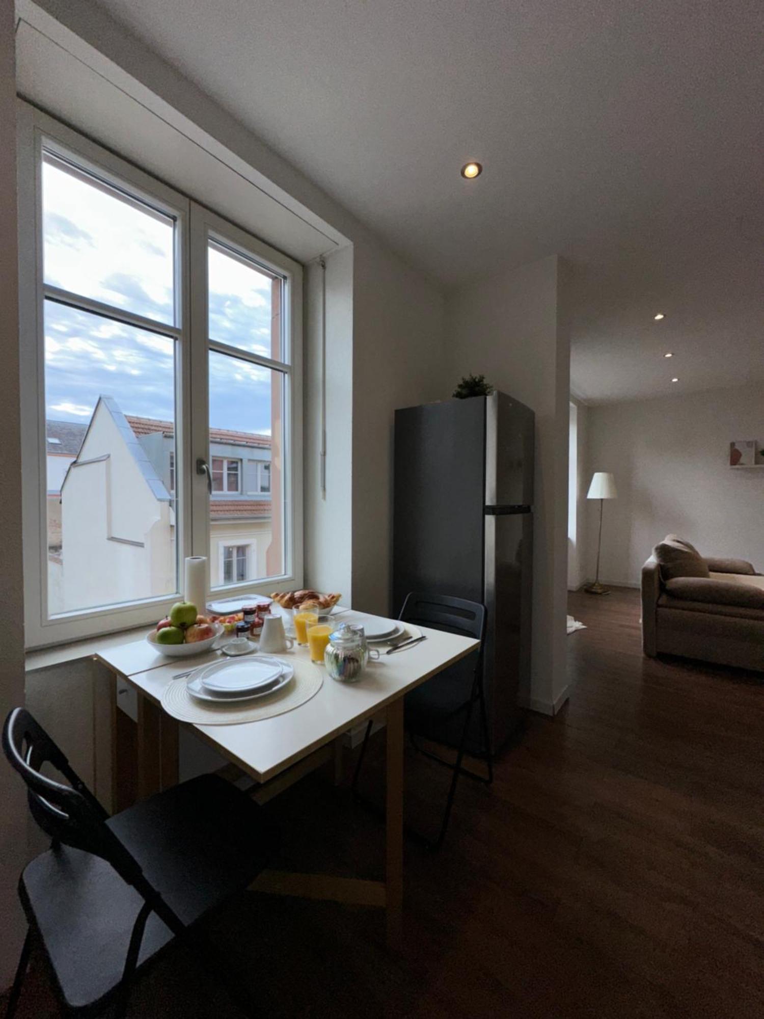 # Le 3 # Joli Appartement T3 Mulhouse Centre, Neuf, Calme Et Tout Equipe Eksteriør billede